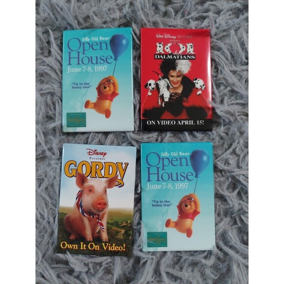Lot Of 4 Walt Disney Classics Collection Vintage Buttons 1997 Winnie-The-Pooh - Picture 2 of 7